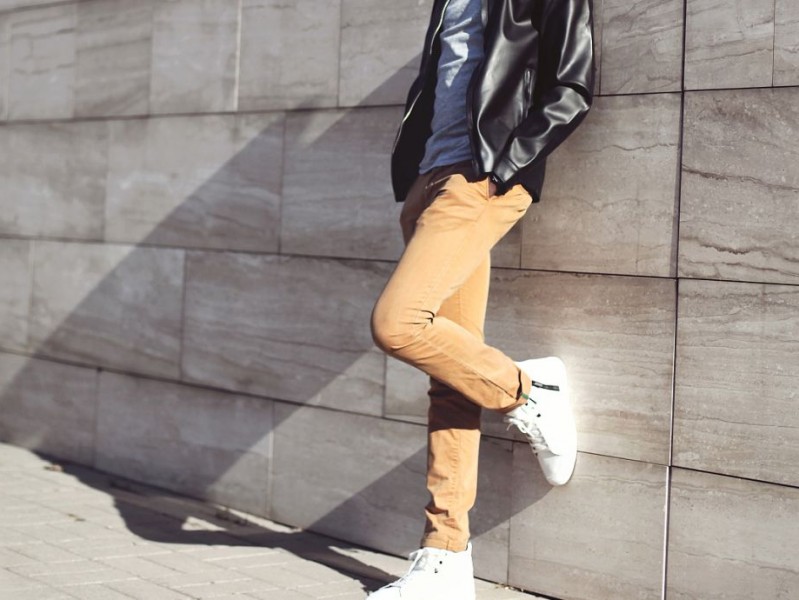 黑色卫衣搭配裤子全攻略 从路人感到氛围感只差这条裤子