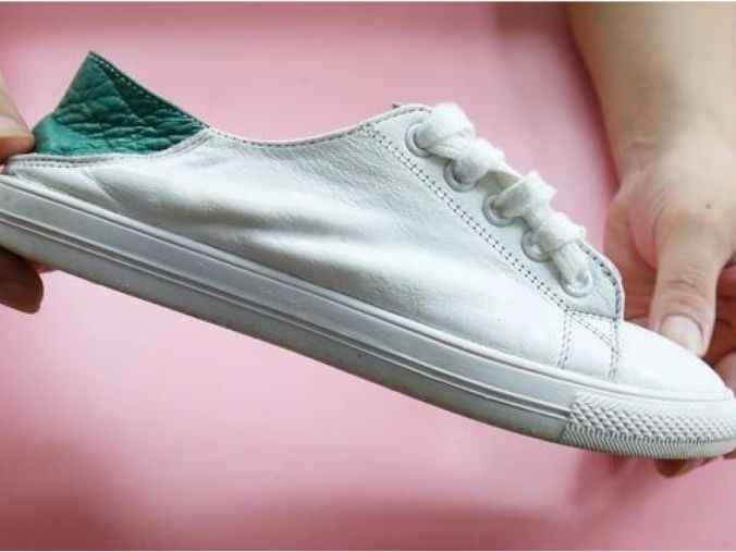 小白鞋救星还是毁鞋元凶 你用的刷鞋方法真的干净吗