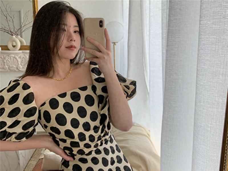 矮胖女生夏季穿搭图片：130斤博主显瘦穿搭秘诀分享