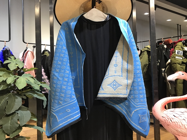 买卫衣别再跟风乱花钱 这份避坑指南让你穿三年都不过时