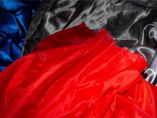 绸缎到底是什么？一起来了解这种华丽面料