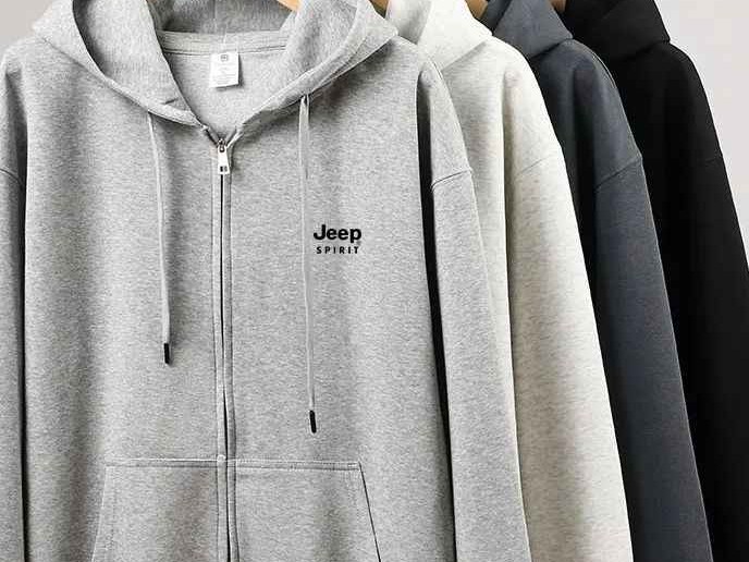 一件卫衣能有多复杂？从打工人到时髦精的秘密都在这了