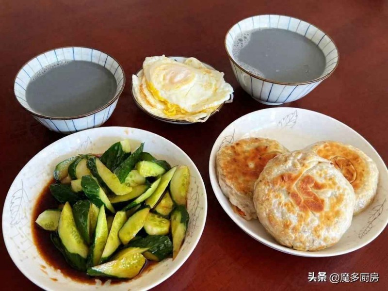 中学生开学季全攻略：一周早餐食谱与时尚穿衣搭配