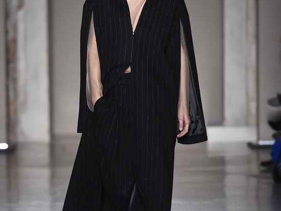 女装什么意思一场穿越标签迷雾的发现之旅