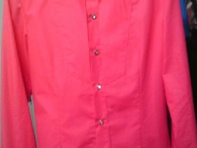 西瓜红配色全攻略 这样搭让你显白又高级