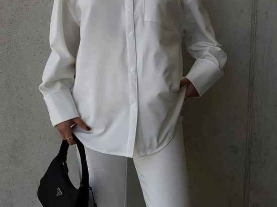 不再做白月光，要当白衬衫女神：一件新中式衬衫带来的东方智美