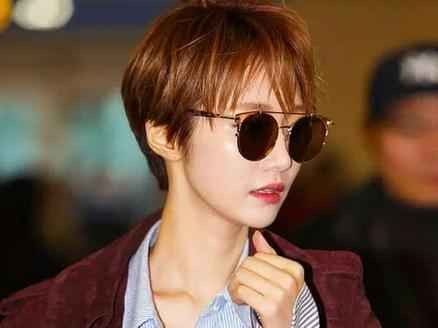 短发春天穿搭指南：高俊熙教你韩剧女主角的时尚秘诀