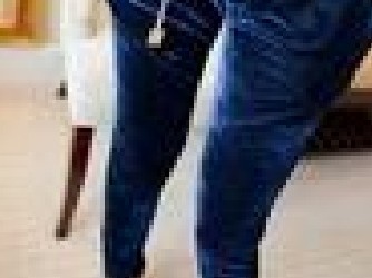 黑色衬衣搭配裤子秘籍穿出你的个性风采