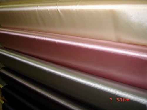 探寻色丁面料之谜，让你的睡衣体验升级