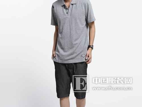 别再让Polo衫在衣柜里吃灰！这样搭裤子简直绝了