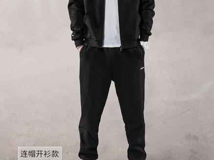 大学生男生冬季穿搭指南：冲锋衣配工装裤，帅气又显年轻