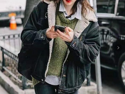 绿色毛衣外套搭配指南 穿出冬季高级感与生机