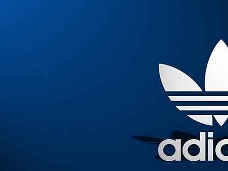 三叶草是哪个牌子的经典标志？带你认清潮流与运动的结合体