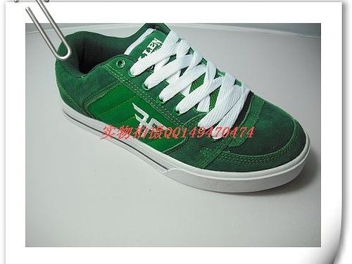 绿色衣服配鞋子全攻略 穿出高级感不出错