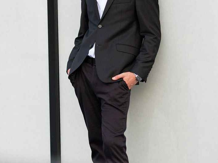 挑对西装不踩坑 一份说人话的选购避雷指南